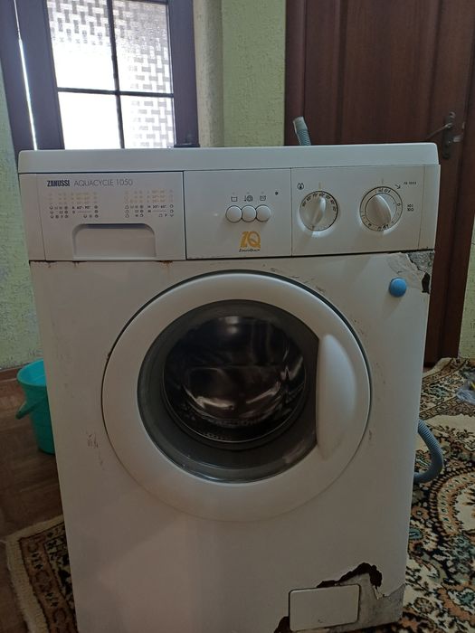 Продам стиральную машину