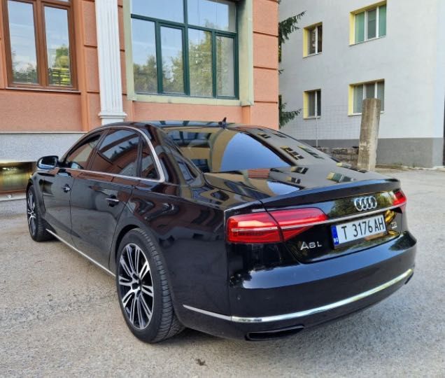 Audi A8 3.0 TDI Long/Matrix (TV)