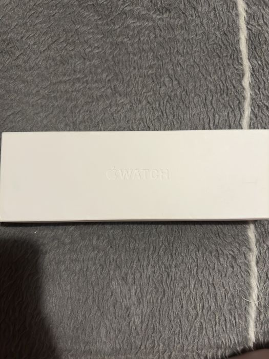 Apple Watch Series 9 45mm Midnight Sport loop