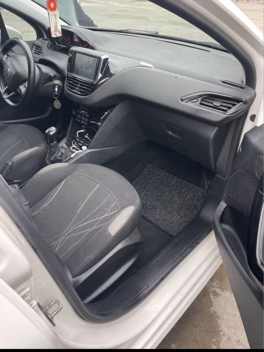 Vand Peugeot 208 2012 1.4 HDI