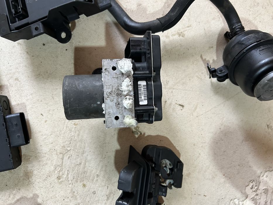 Dezmemebrez audi a4 b8