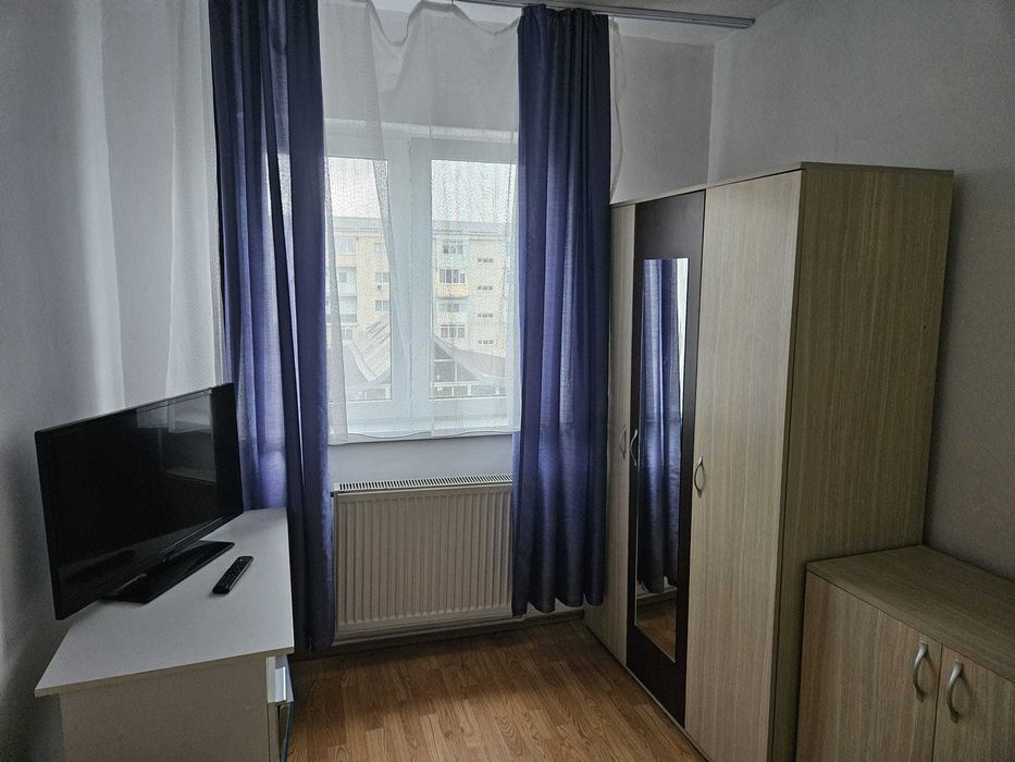 Vand apartament 2 camere urgent