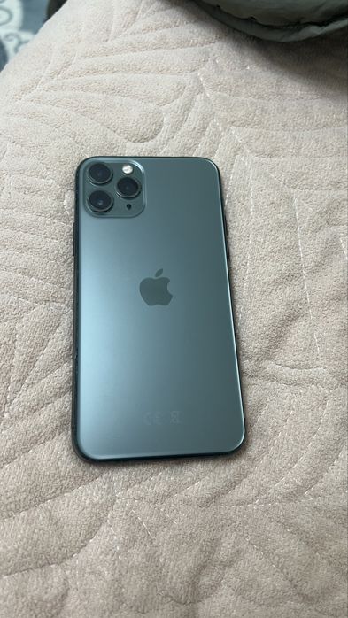 Айфон 11 про в очень хорошем сост