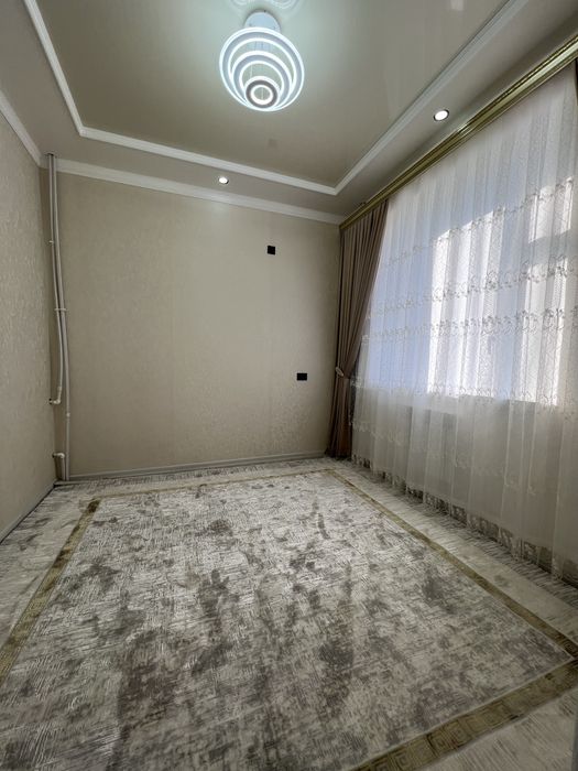 Yangi bozor 22-Maktab yonida  80 Kv remonti yangi jihozlari bilan