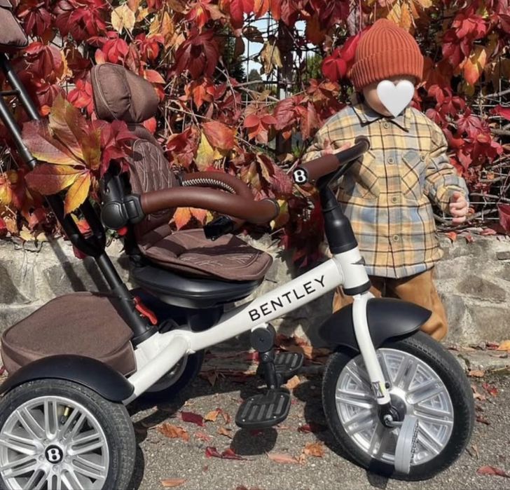 Vand tricicleta Bentley folosita de 2/3 x