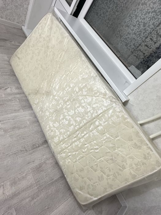 Продам новый матрас на односпалку