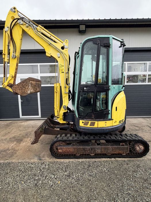 Miniescavator yanamr 3,5 tone