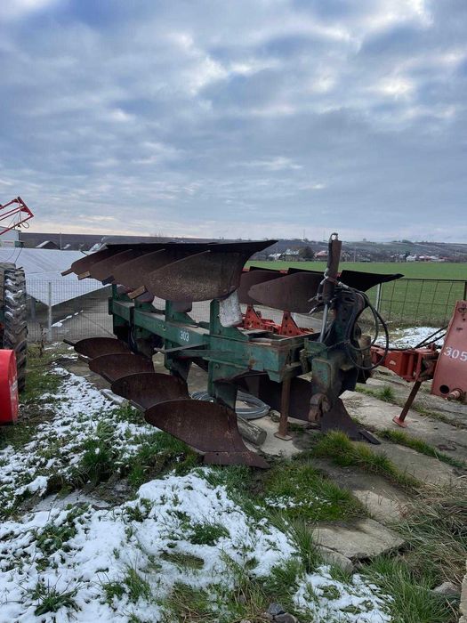 Plug reversibil 4 trupite