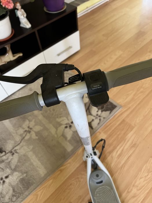 De vanzare trotineta electrica ninebot