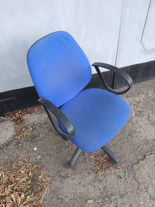 Кресло в хорошем состоянии