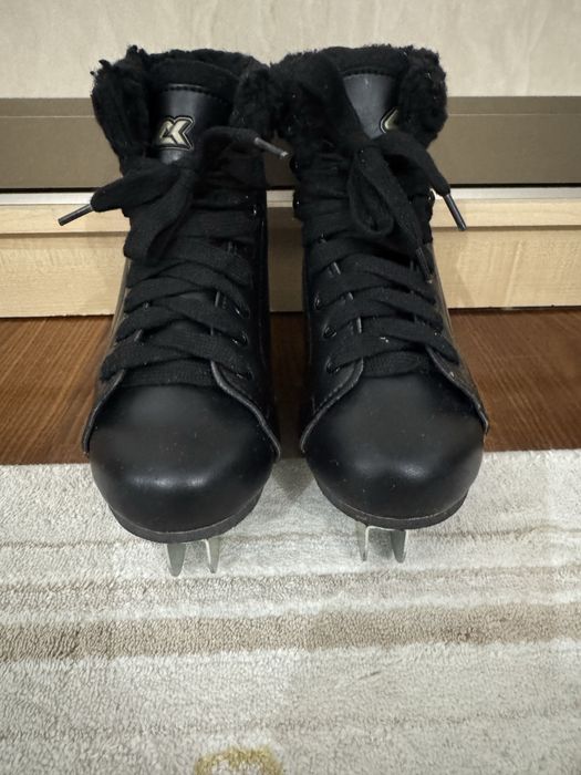 Продам коньки детские б/у