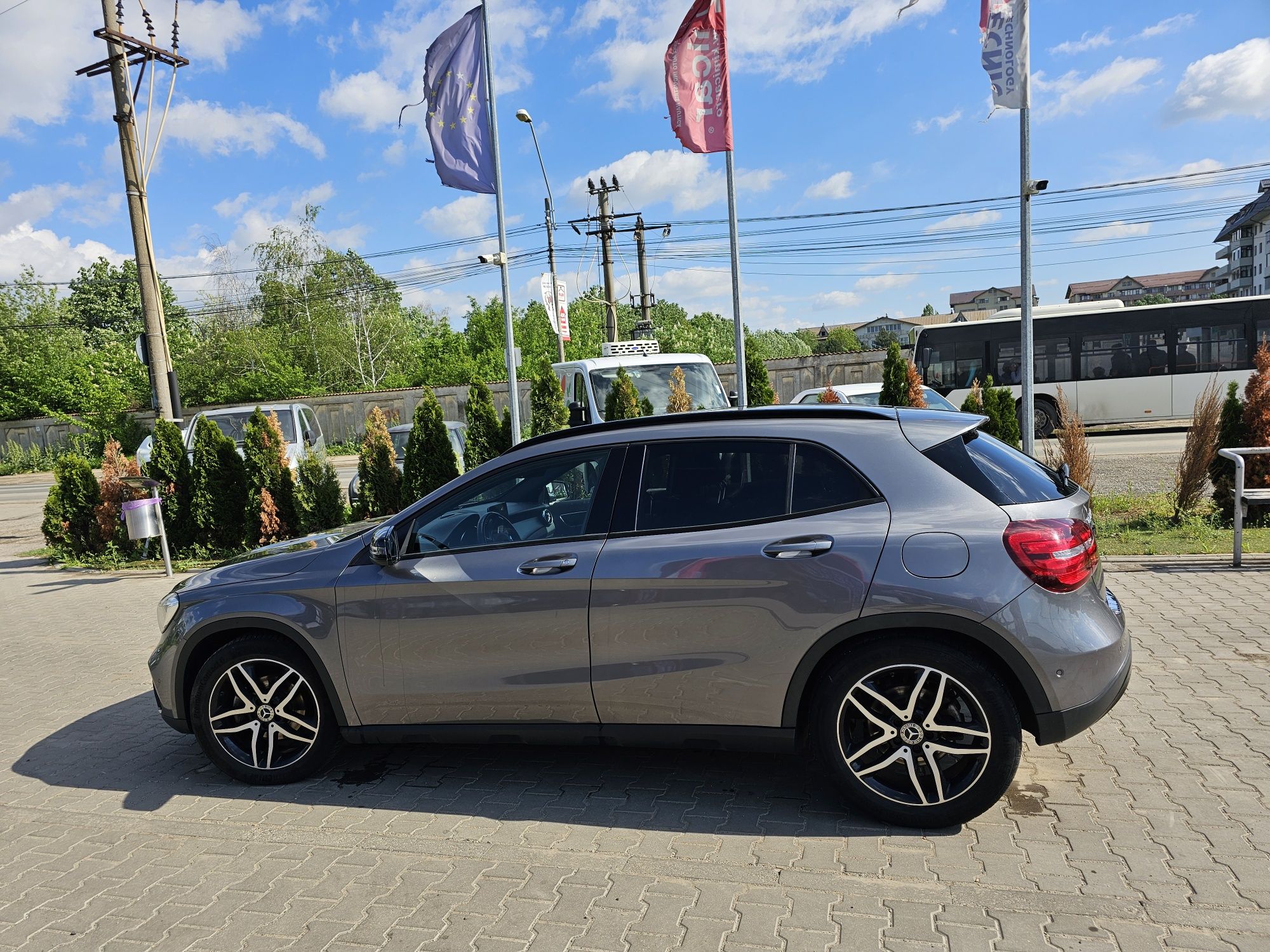 Vând Mercedes Benz,  GLA 200 4MATIC , fabricatie 2018, 64000km, diesel