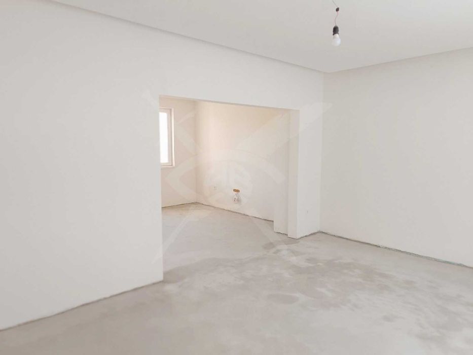 Продава се Тристаен апартамент в Пловдив, Кючук Париж - 99 кв.м за 1314 €/кв.м - Снимка #2