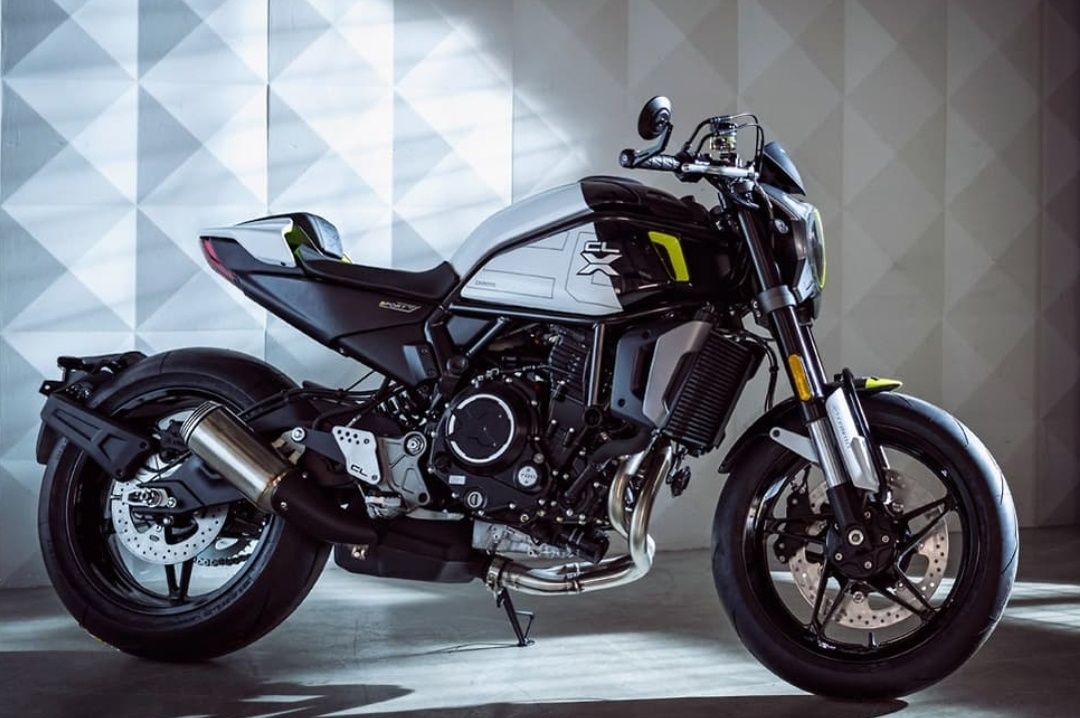 Мотоцикл CFMOTO 700CL-X Sport (ABS)