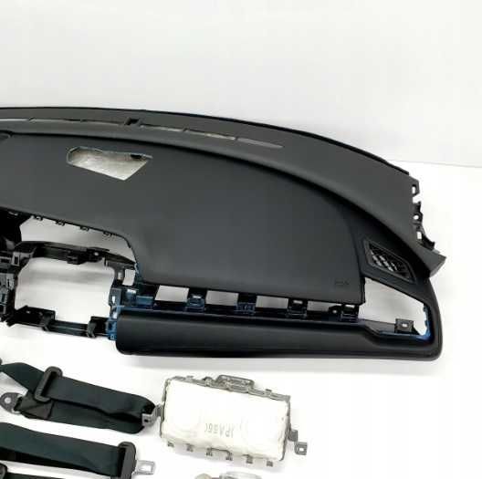 Honda Civic X  10 - kit airbag / plansa de bord / centuri de siguranta