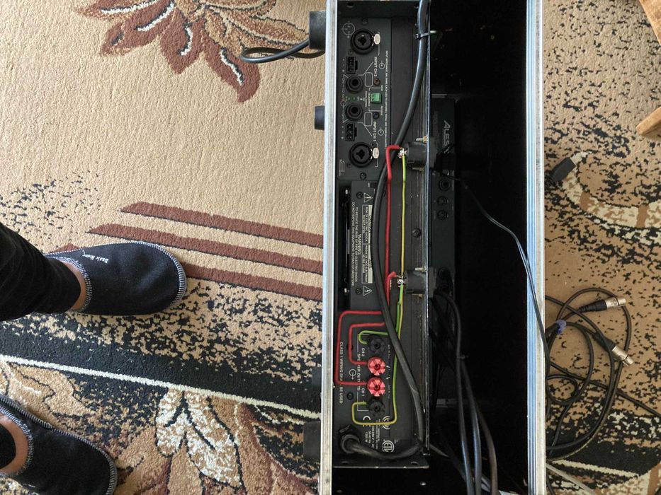 Vand-Schimb Amplificator BOSE 1600 VI   EQ DS-231   ALESIS MicroVerb-4