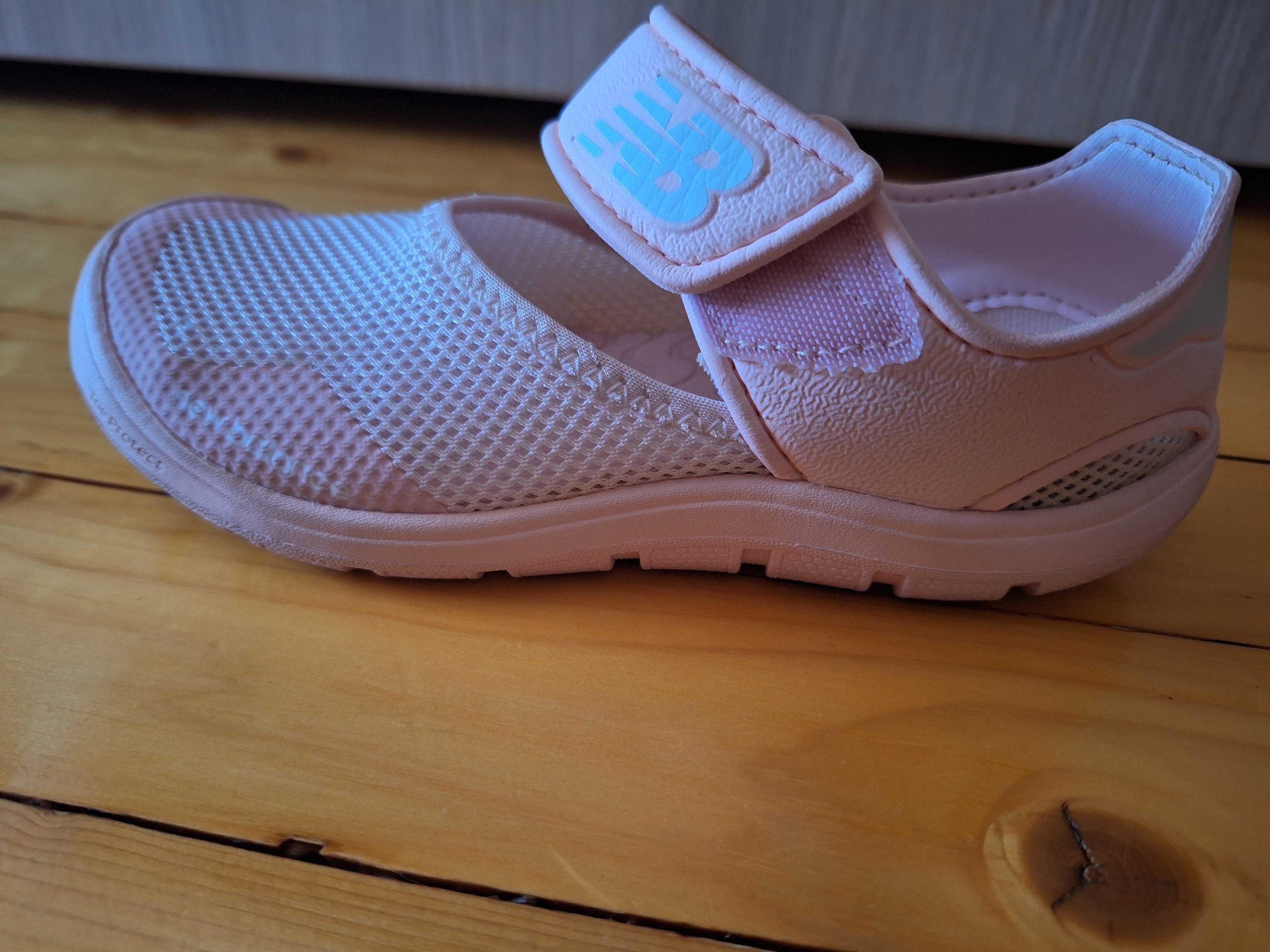 Детски сандали за момиче номер 32 New balance