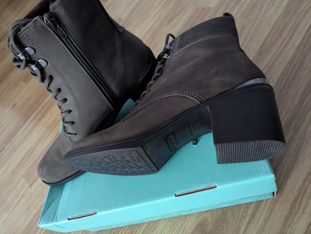 Botine din piele naturală - Pegada