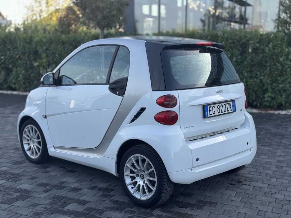Smart Fortwo 10.2011 diesel/automat
