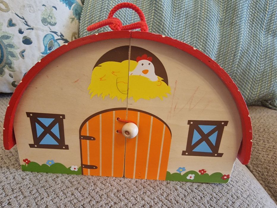 Ferma din lemn cu accesorii