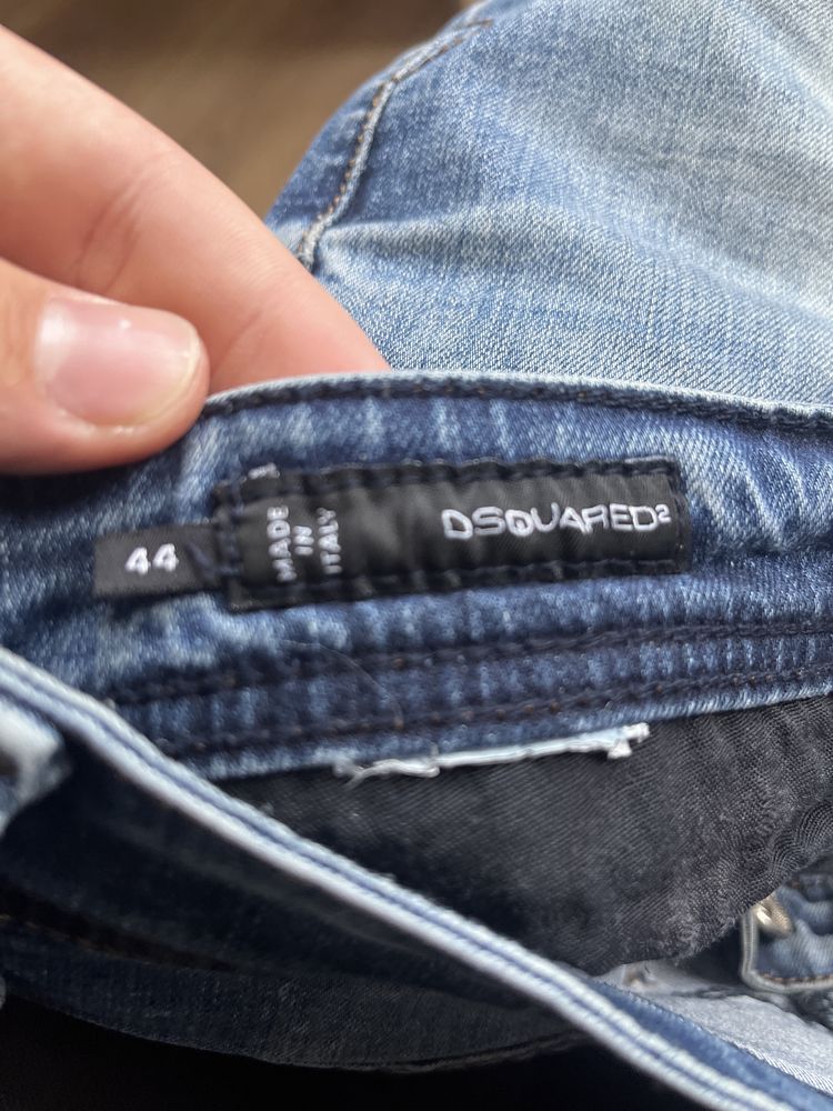 Къси дънки на dsquared2