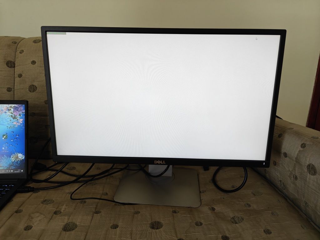 DELL P2317H FULL HD IPS монитор