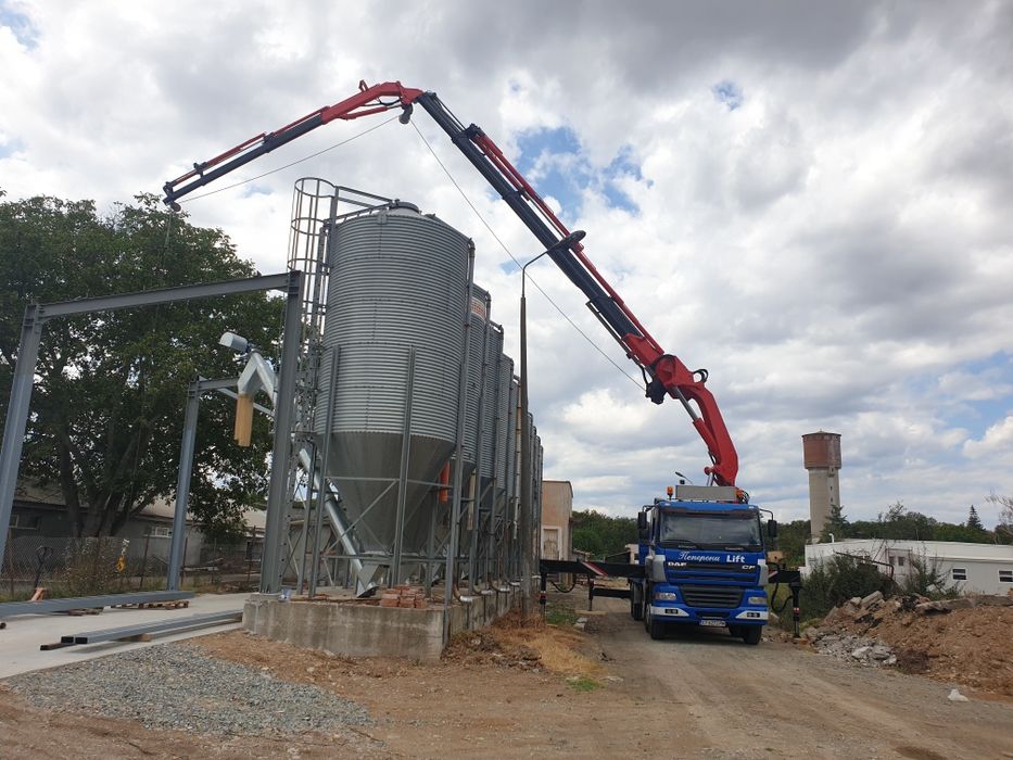 Камион с кран  16т 30м