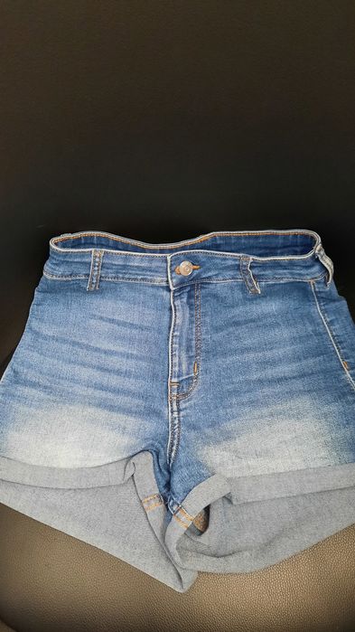 Pantaloni scurti H&M