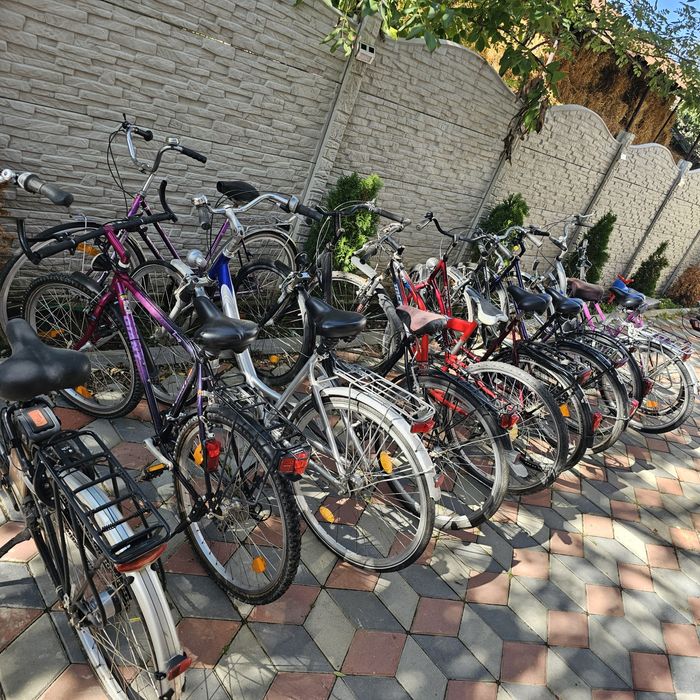 Vând biciclete de dama și de bărbat