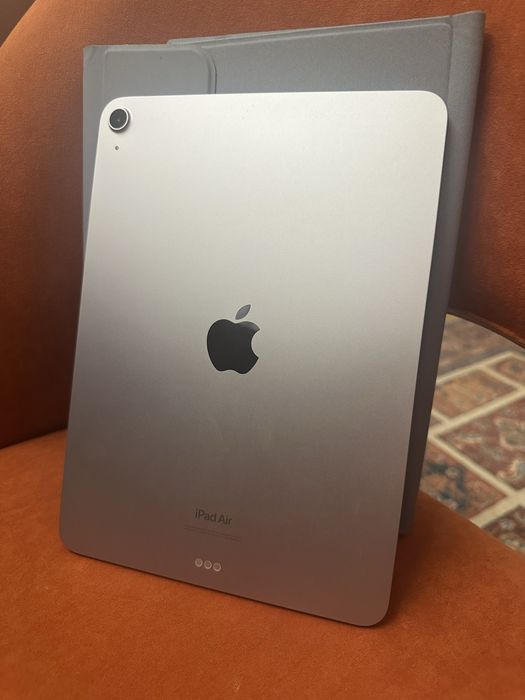 Продам Айпад Айр 2024