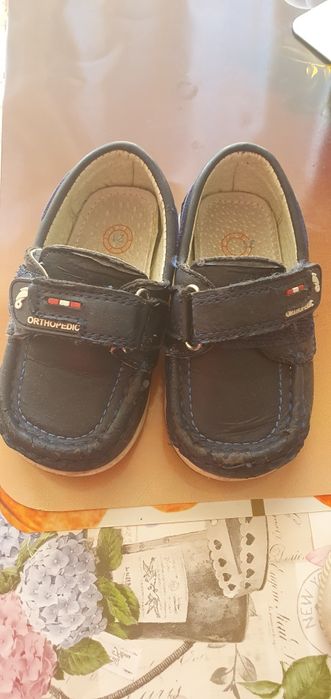 Încălțăminte baiat toate 3buc ,50ron