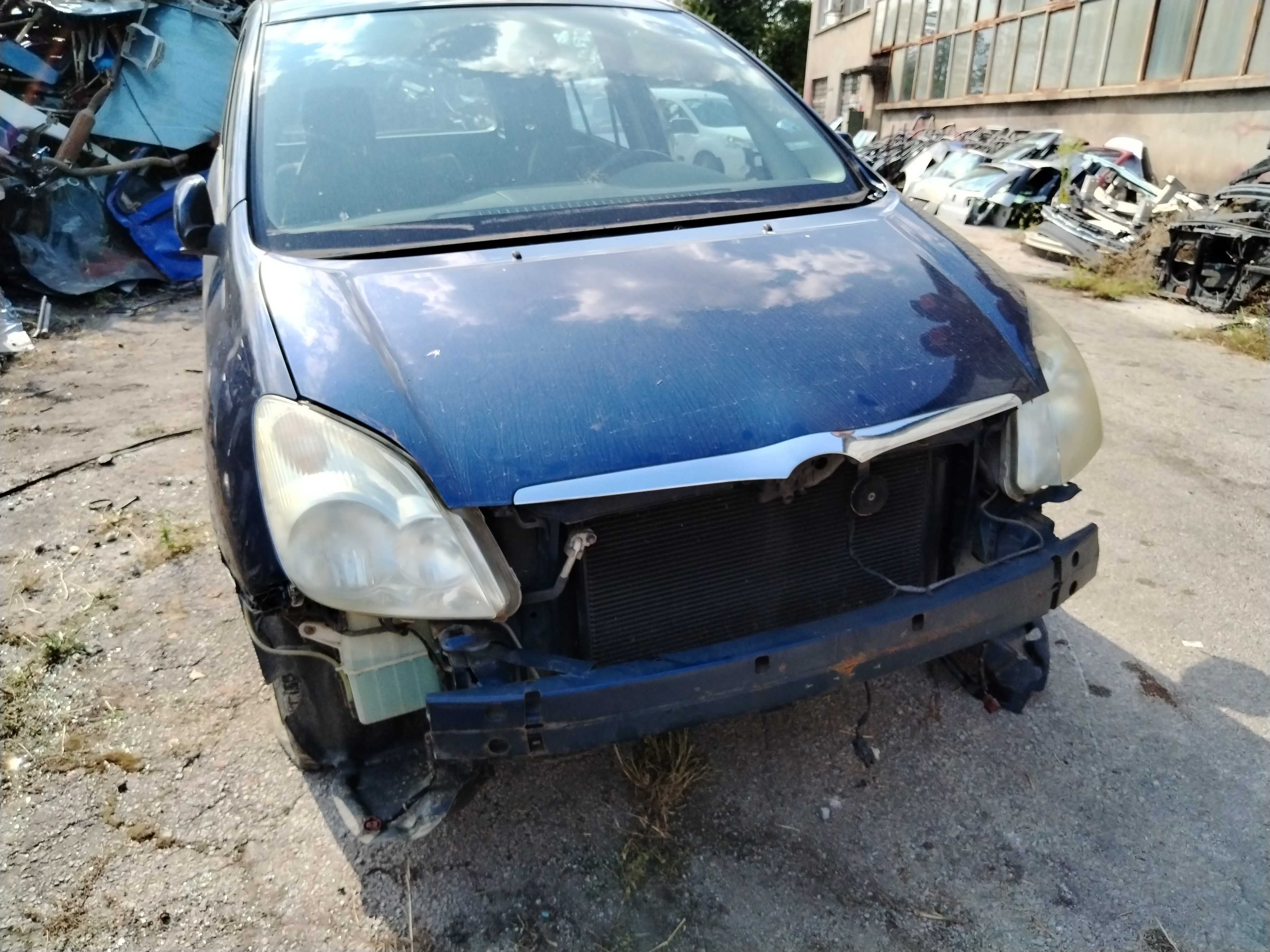 Toyota Corolla Verso 2.0D4D 90к.с. 2002г.