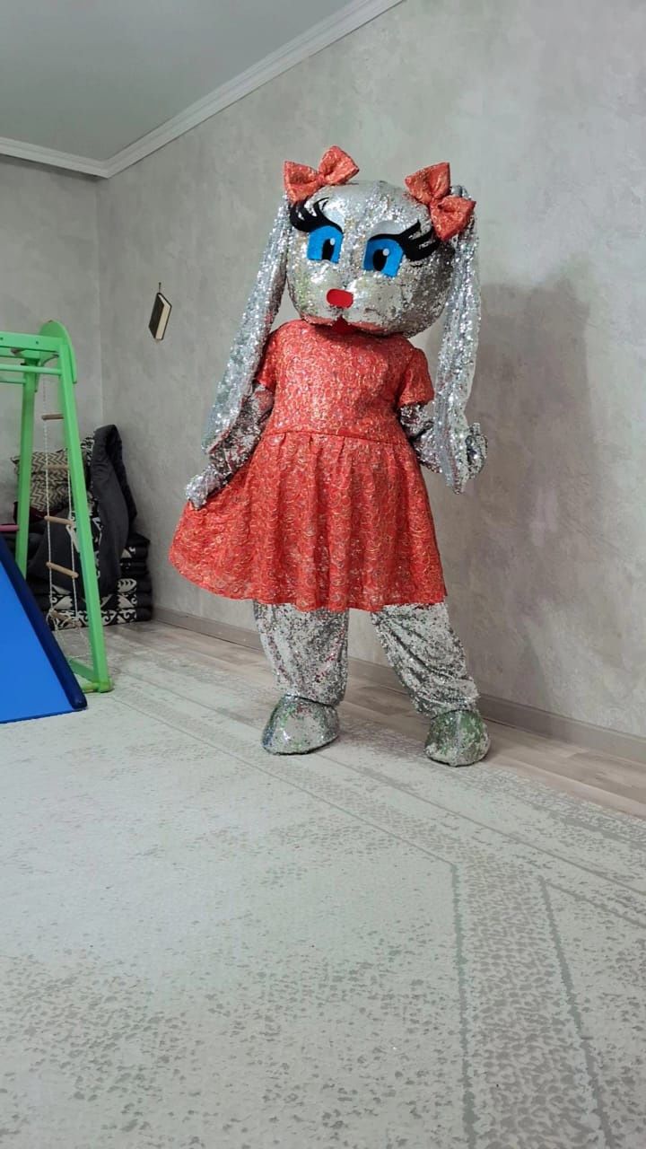 Продам костюм Аниматор