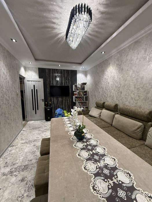 Продаётся 3 ком 8 микрорайон