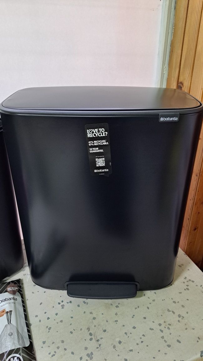 КОШ ЗА СМЕТ Brabantia bo PEDAL 60L, черен мат.