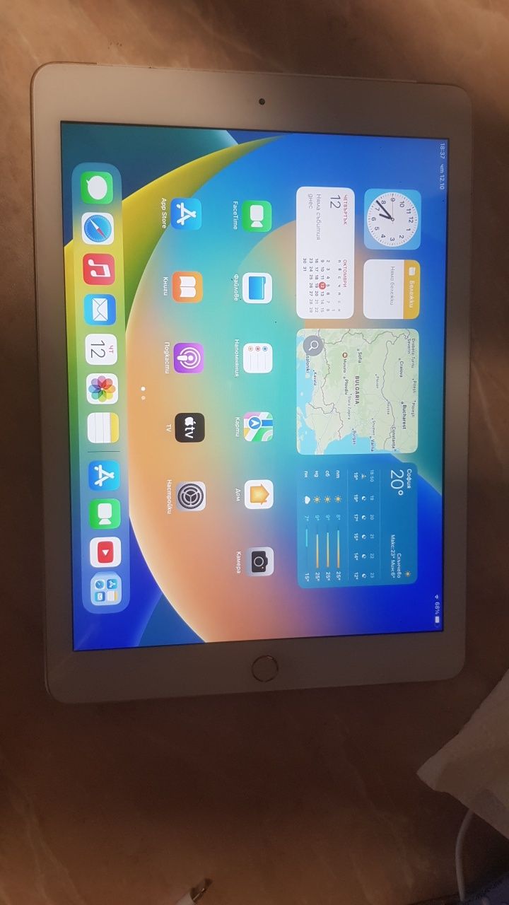 Ipad 5 32GB gold златен wifi 4G Sim A1823