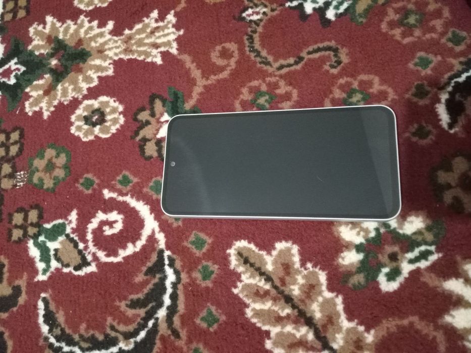 Samsung telefon sotiladi