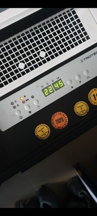 Inchirie dezumidificator profesional(dezumidicator)