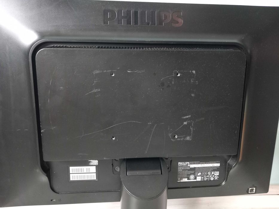 Монитор 22 инча Philips Brilliance 220BW
