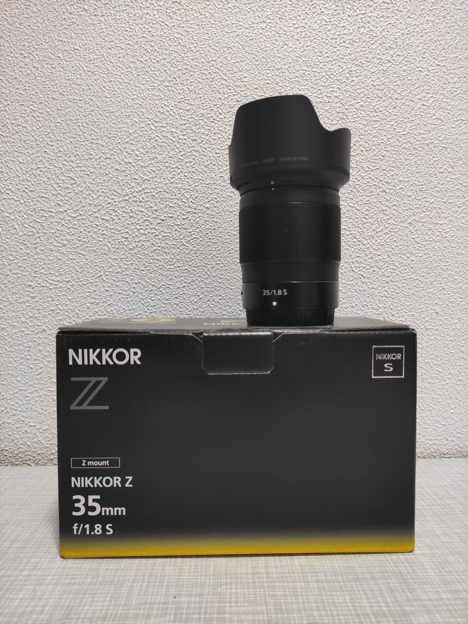Nikon  35 f1.8 S