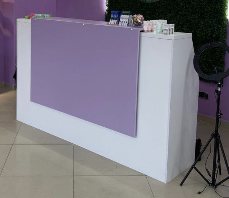 Продам ресепшен с подсветкой