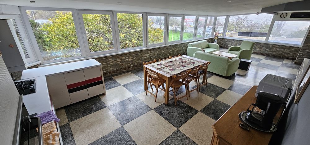 Inchiriez pe termen lung  4 cam, fara intermediar