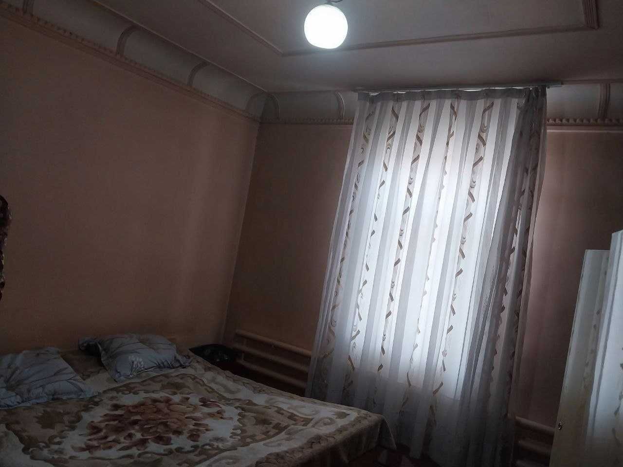 Cрочно Учтепа,Уткир махалла,ор-тир Она-бола больница.