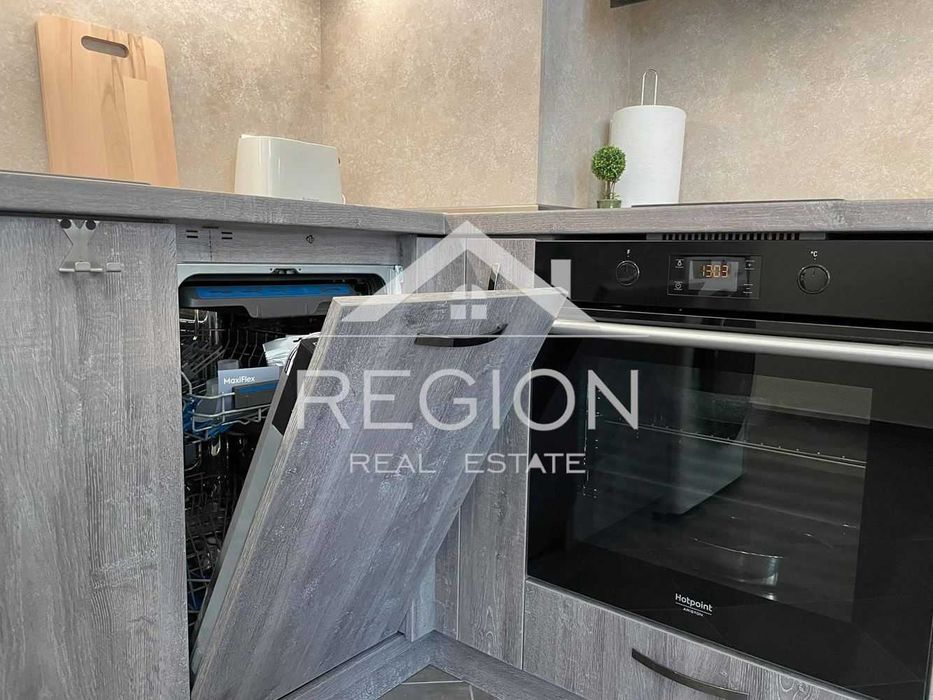 Дава се под наем Тристаен апартамент в Варна, Център - 100 кв.м за 800 € - Снимка #5