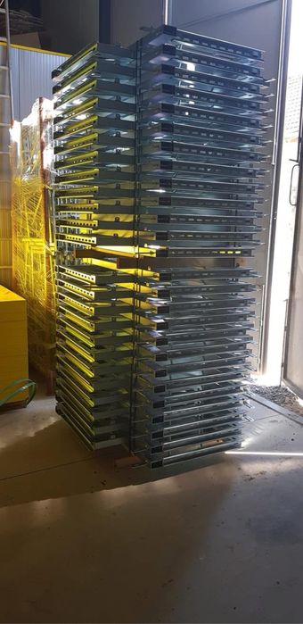 Accesorii cofraje doka: Vincluri, Cravate Stalp, Montant, Distantieri