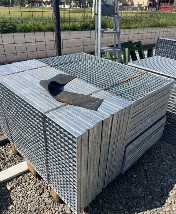 Grătare zincate galvanizate tăiem orice dimesune dorita de client