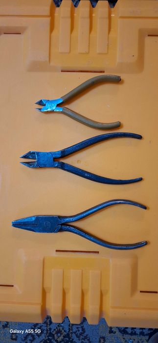 Плоскогубцы,кусачки