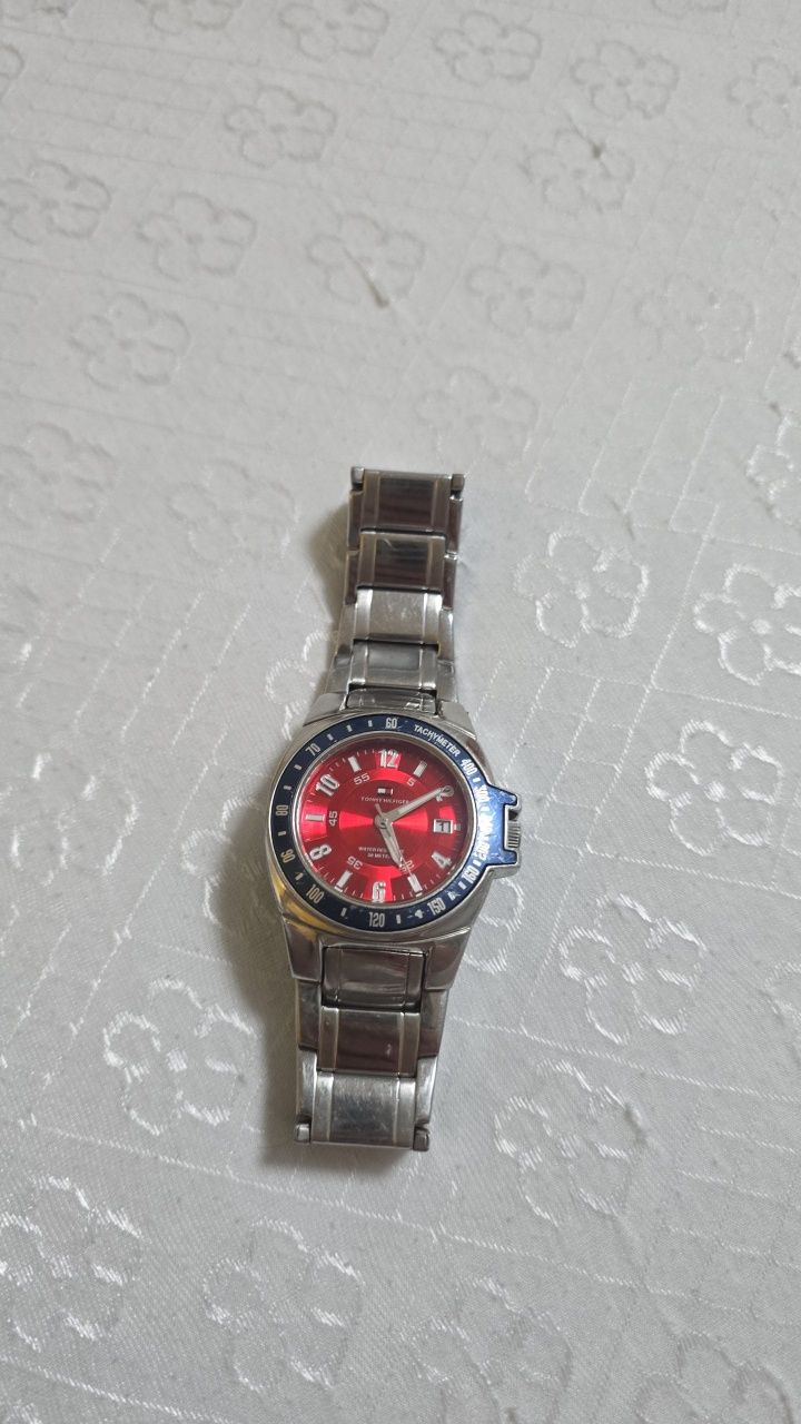 Часовник tommy hilfiger f90271