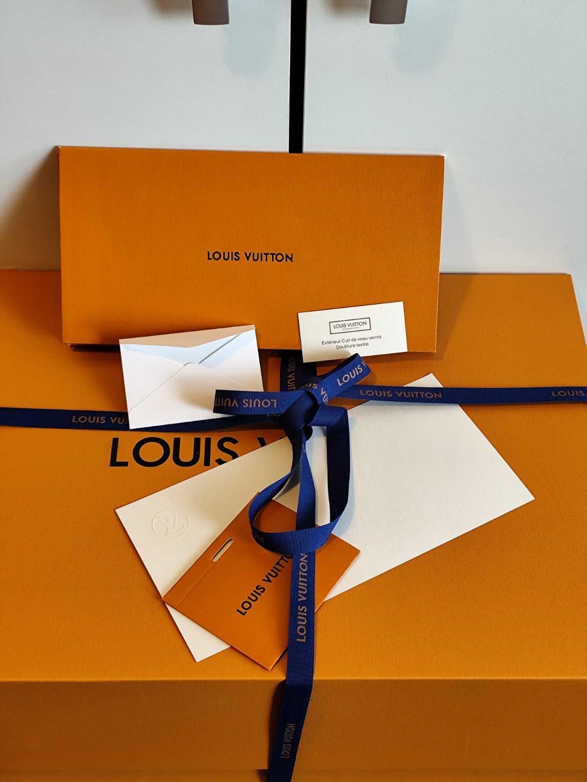 Louis Vuitton NéoNoé MM Дамска Чанта с Подвижна регулируема Презрамка