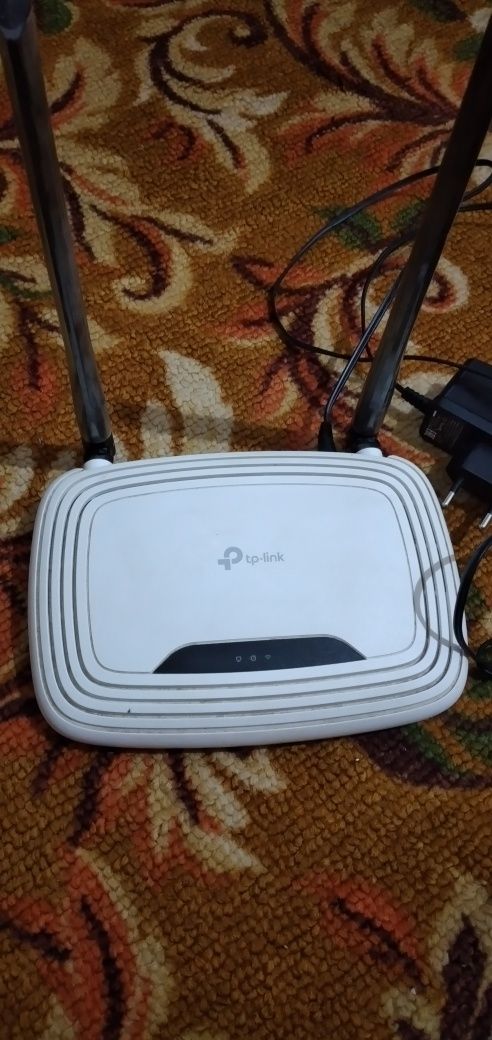 Роутер TP-Link TL-WR841N N300 с режимом точки доступа, скорость до 300